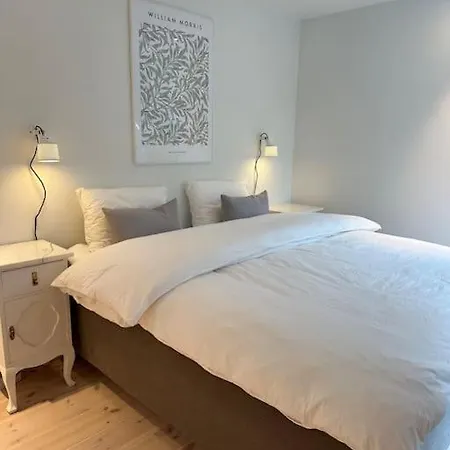 Storlauvoya The Atlantic Ocean Road Karvåg