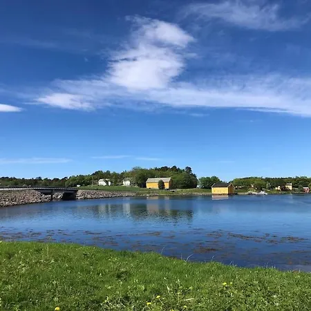 Storlauvoya The Atlantic Ocean Road Karvåg