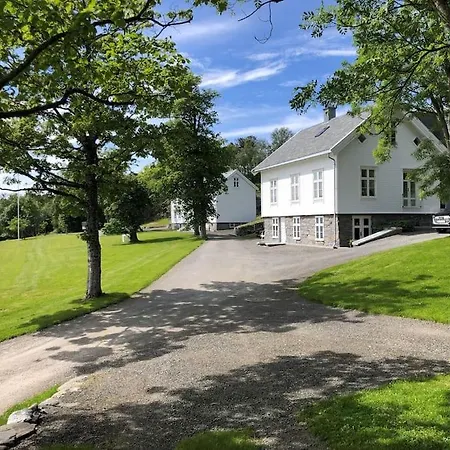 Storlauvoya The Atlantic Ocean Road Apartment