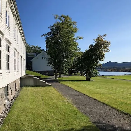 Storlauvoya The Atlantic Ocean Road * Karvåg