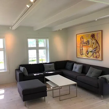 Storlauvoya The Atlantic Ocean Road * Karvåg