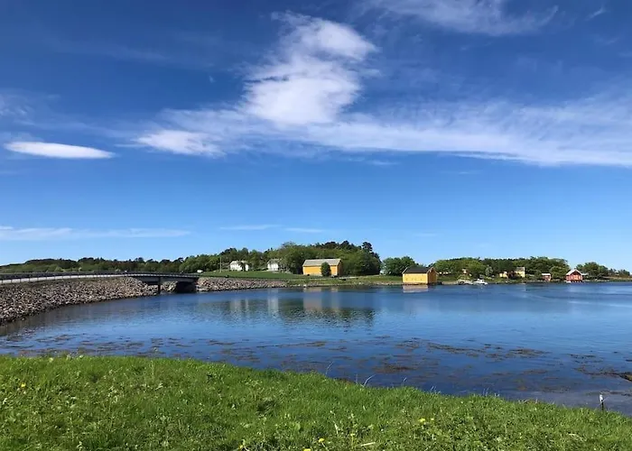 Storlauvoya The Atlantic Ocean Road Karvåg